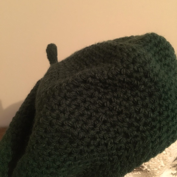 Forest Green Hand Crochet Beret - Picture 5 of 7